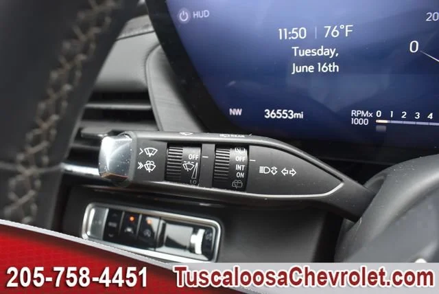 Used 2024 Summit White Buick Preferred image 29