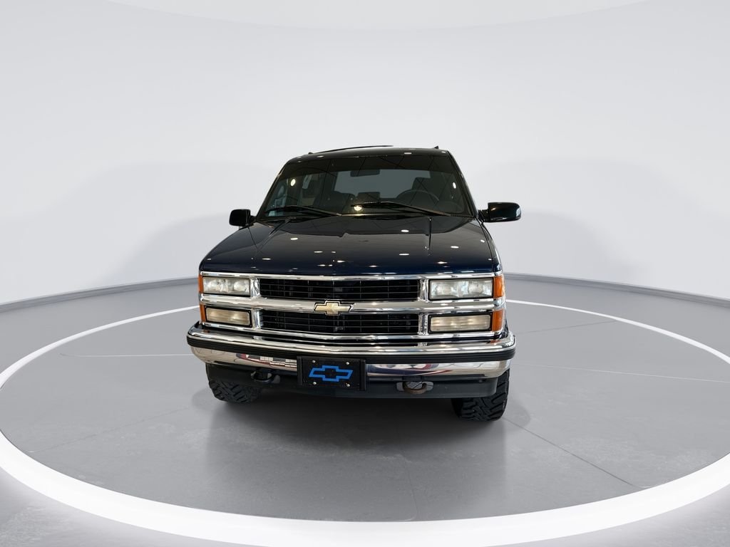 Used 1995 Blue Chevrolet Base image 3