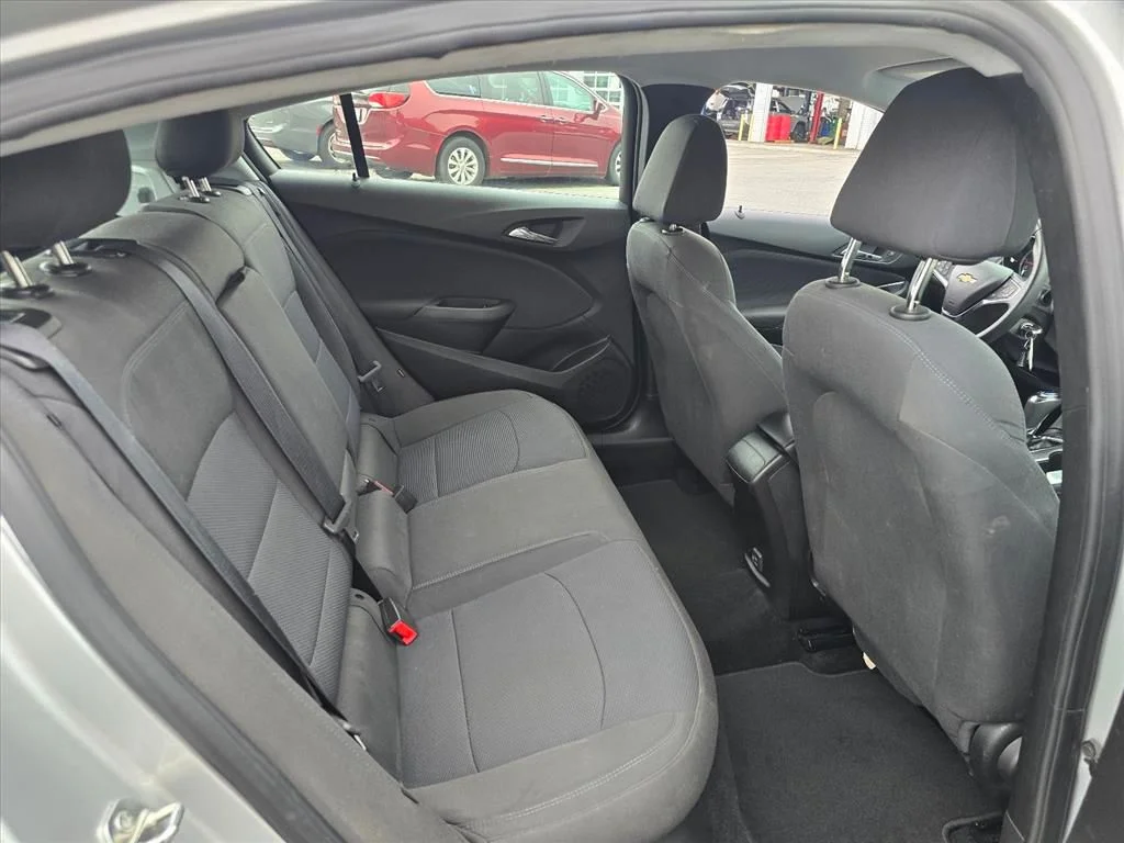 Used 2019 Silver Chevrolet LT image 13