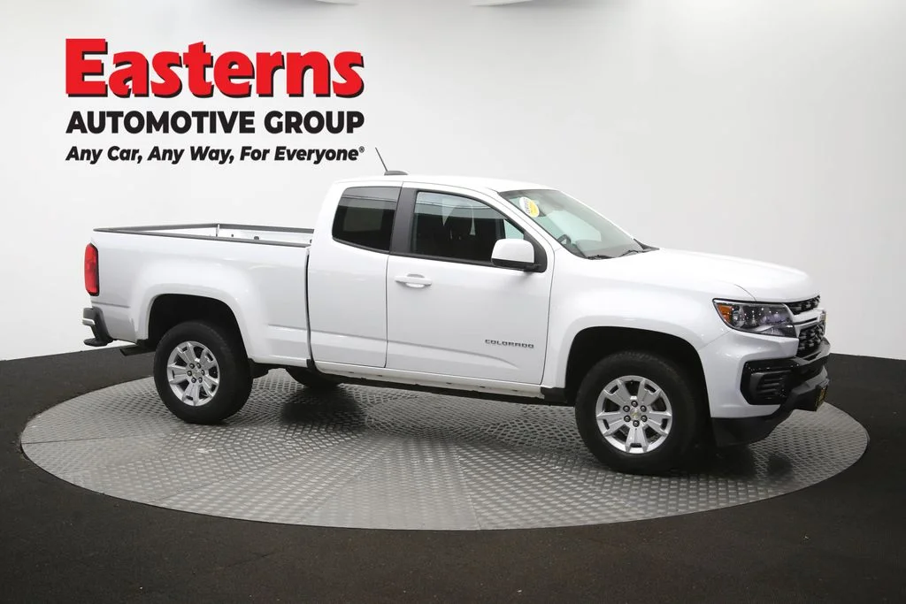 Used 2022 White Chevrolet LT image 47