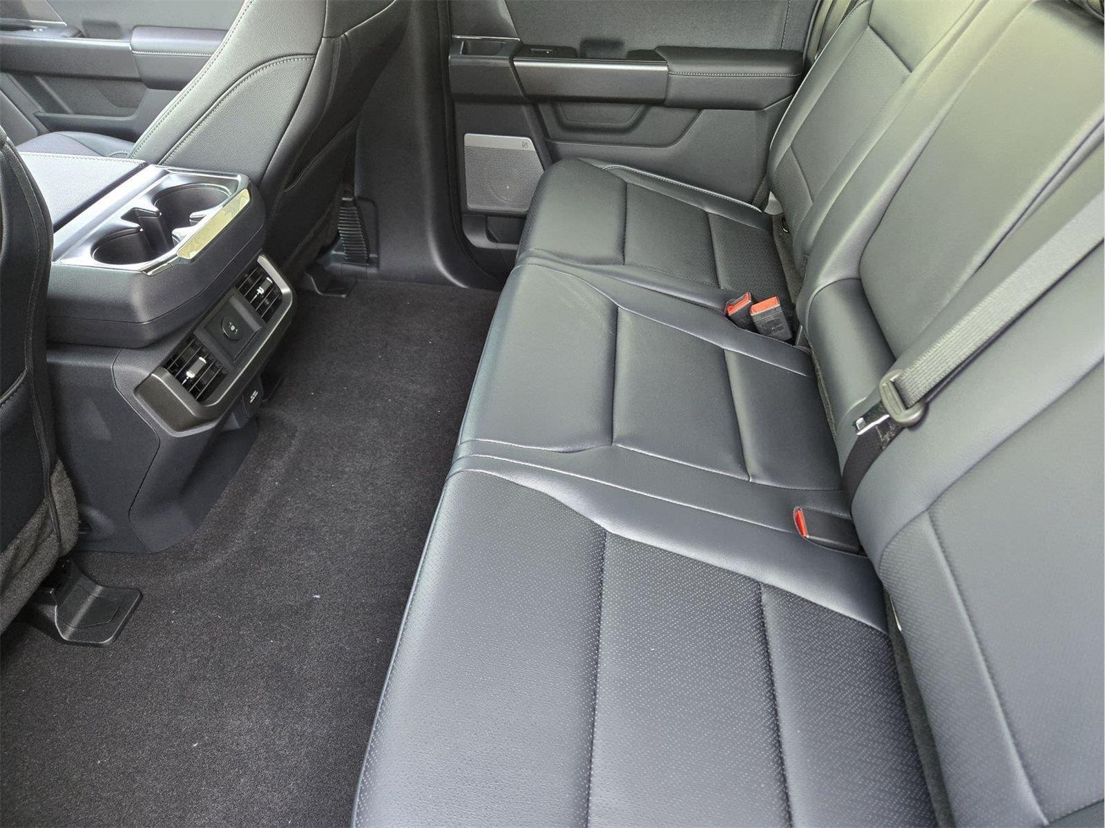 New 2026 Carbonized Gray Metallic Ford Lariat® image 18