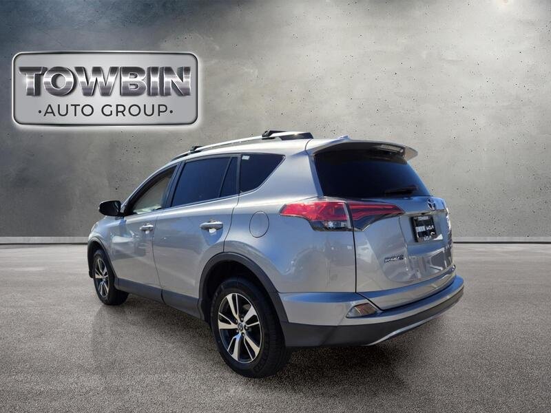 2018 Toyota RAV4 XLE - Photo 6