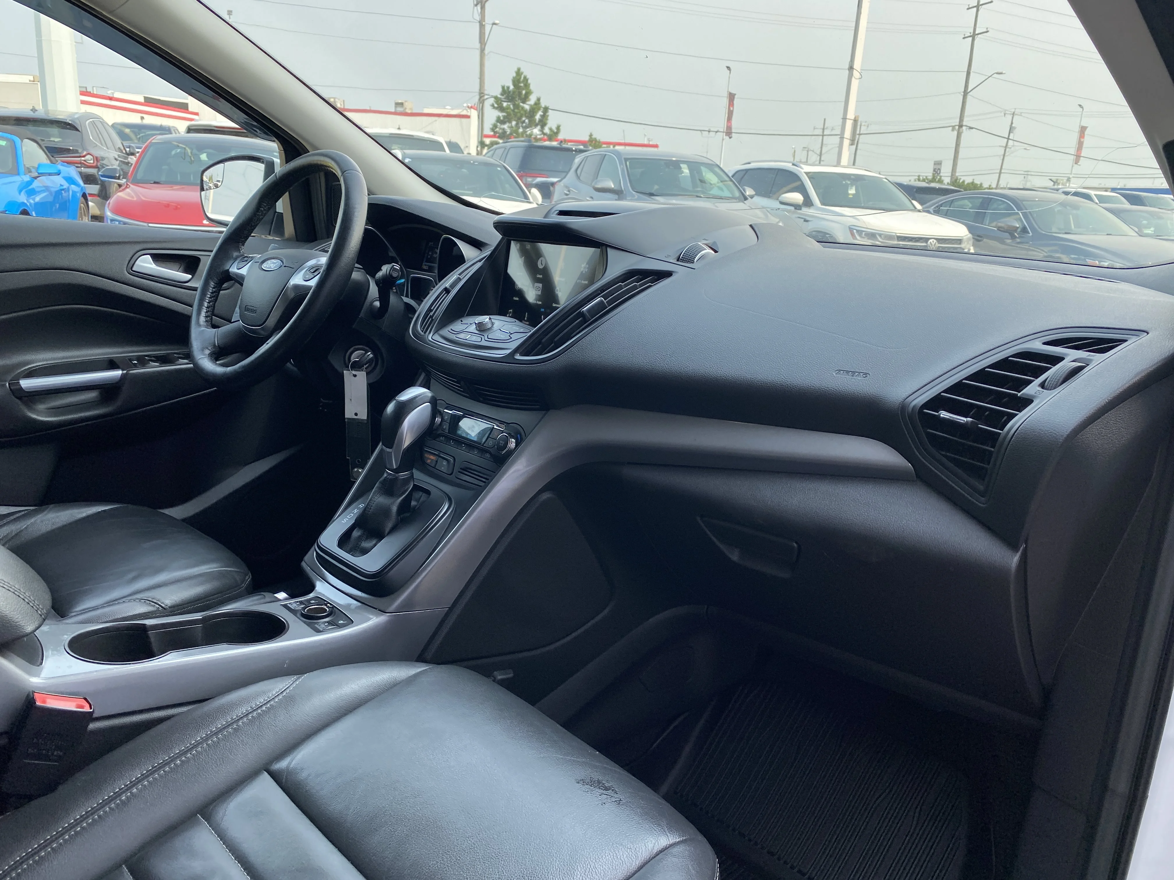 Used 2016 White Ford SE 4WD image 19