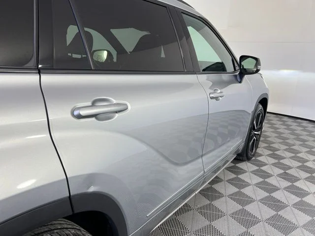 Used 2022 Silver Toyota XSE image 9