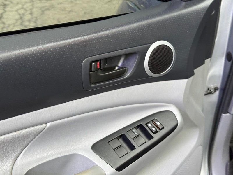 Used 2015 Silver Sky Metallic Toyota Base image 18