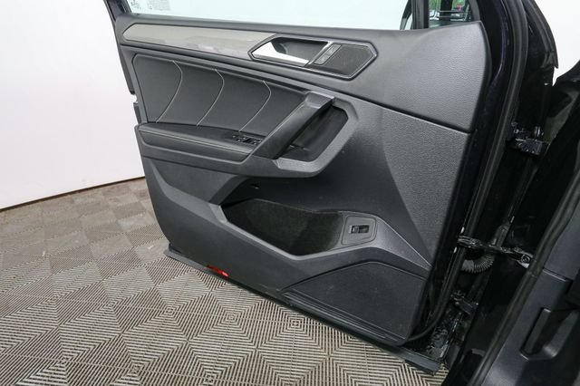 Used 2024  Volkswagen 2.0T SE image 34