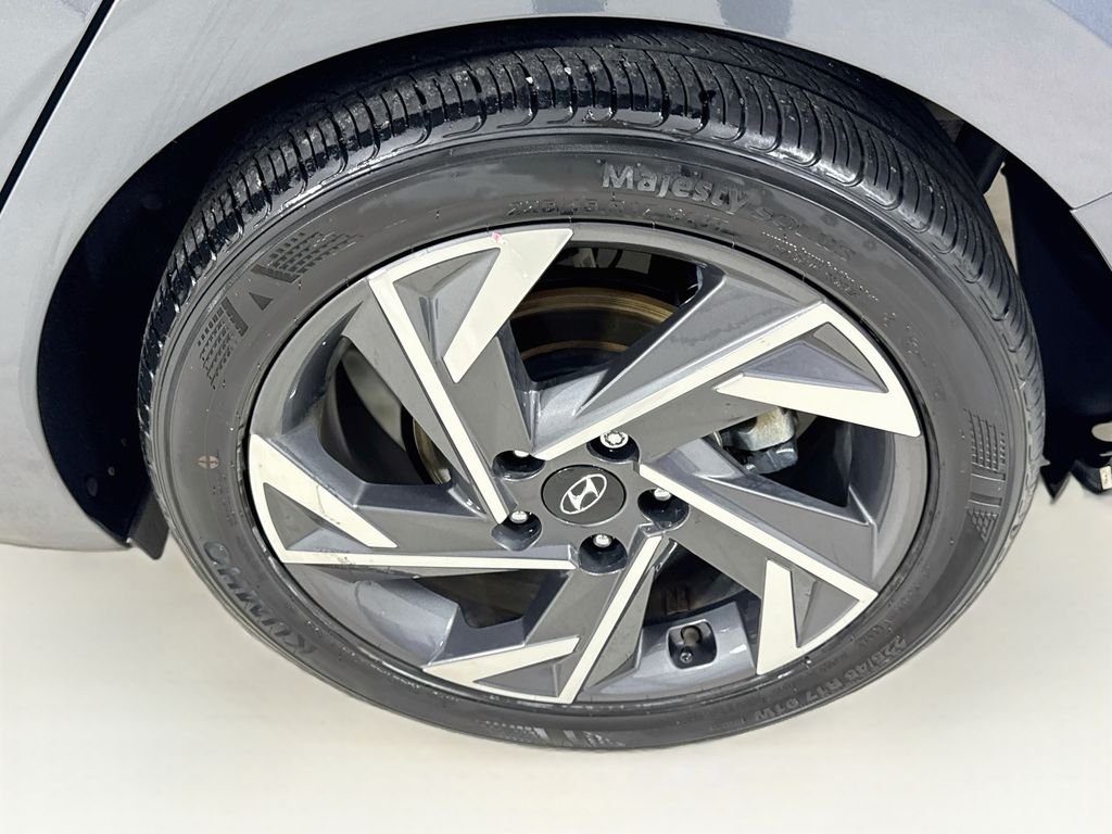 Used 2024 Ecotronic Gray Hyundai SEL image 39