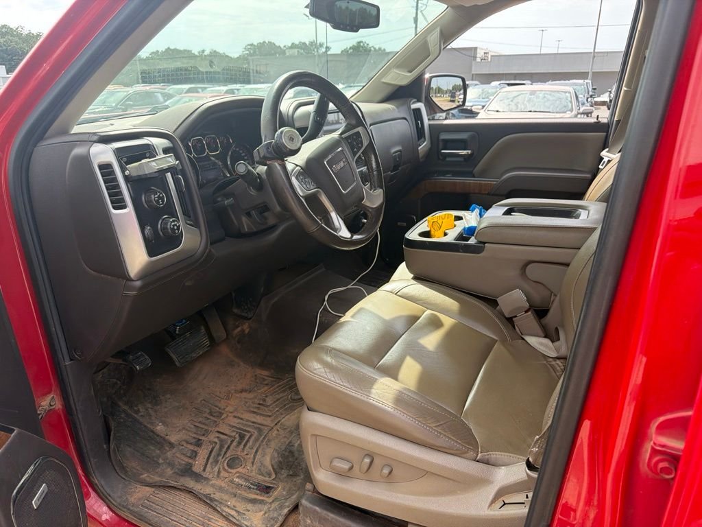 Used 2016 Red GMC SLT image 3
