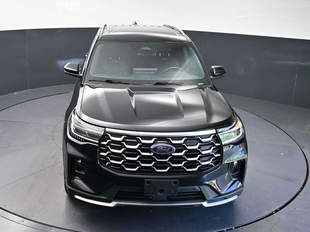 Used 2025 Black Metallic Ford Platinum image 26