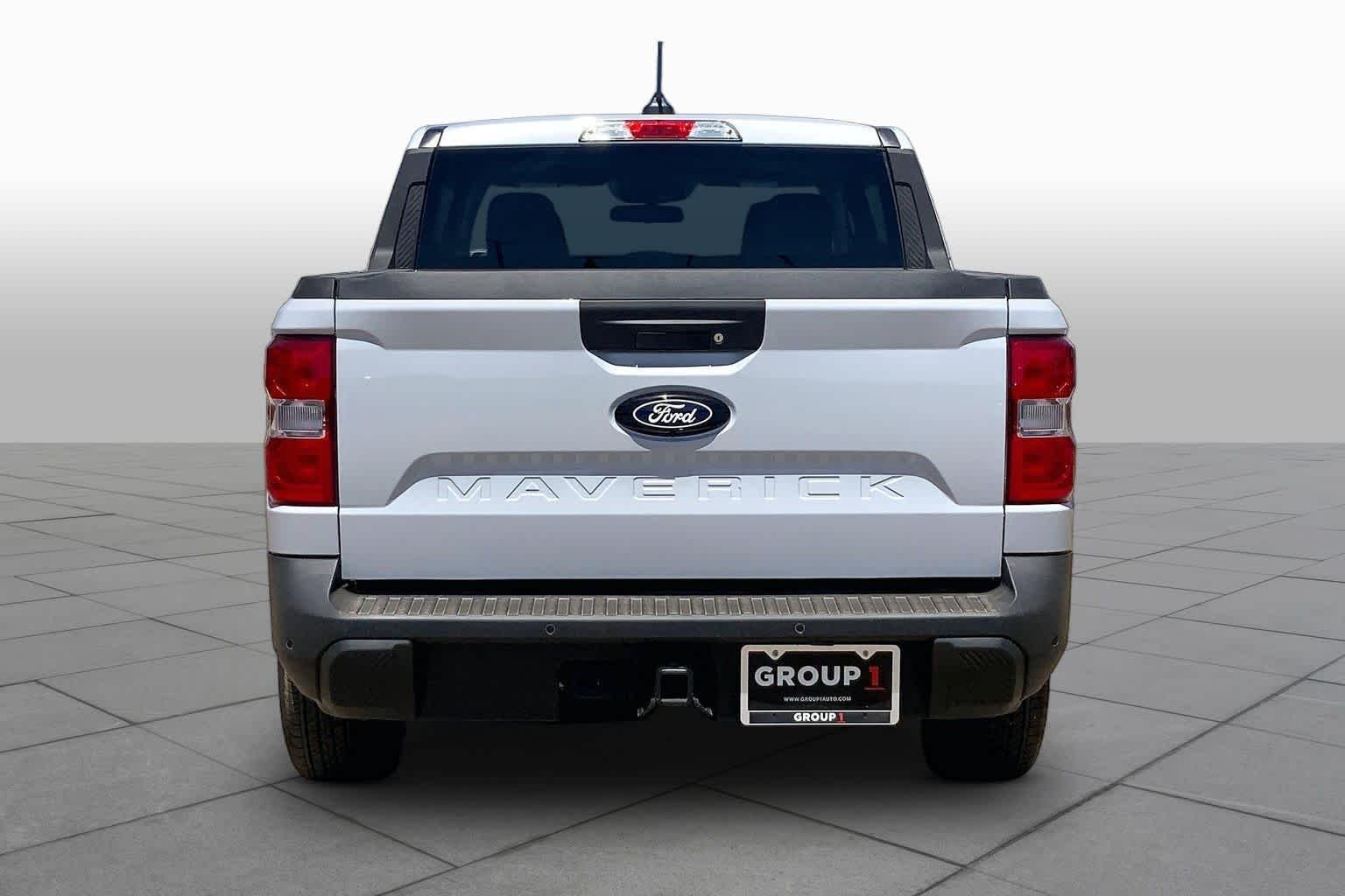 New 2026 Space White Metallic Ford XLT image 4