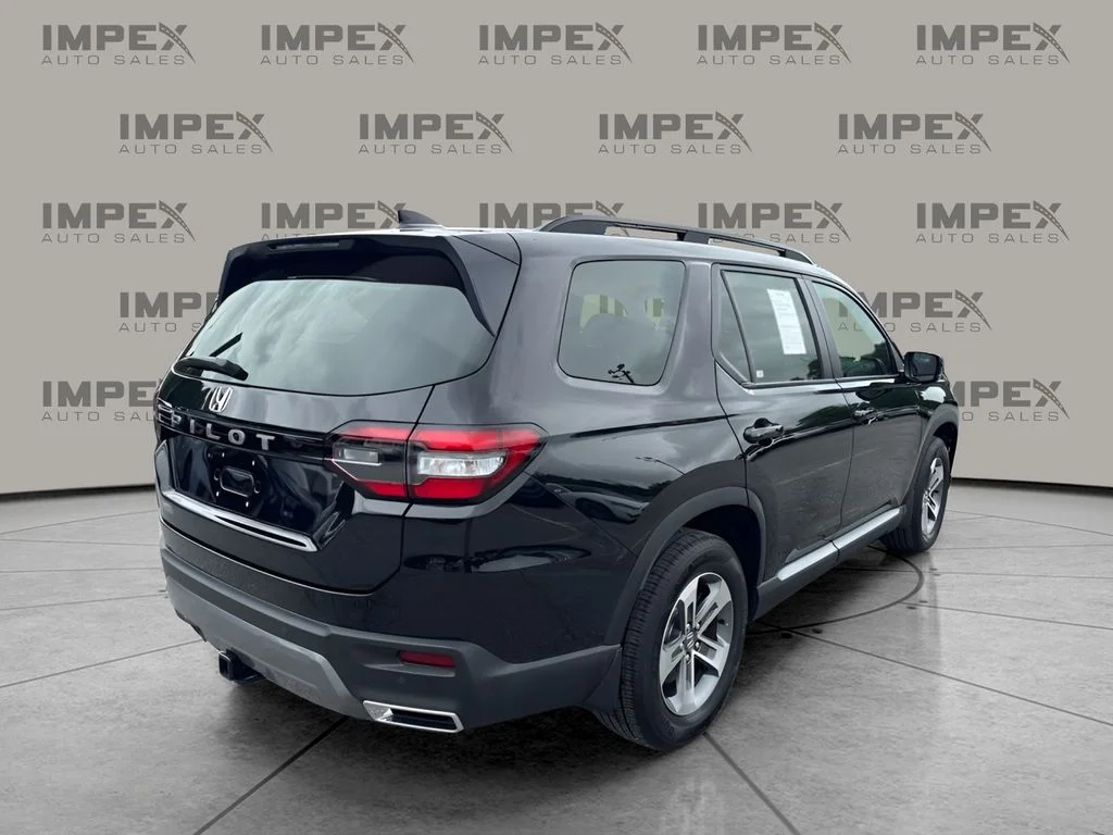 Used 2026 Black Honda EX-L image 3