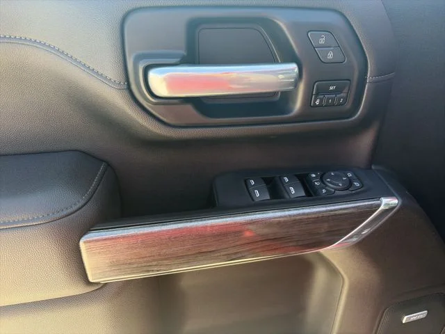 Used 2021 Red Chevrolet LTZ image 15