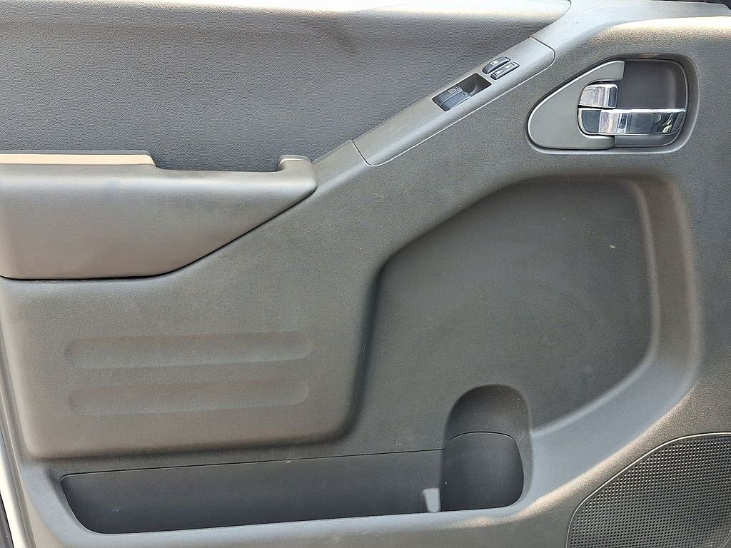 Used 2019 Silver Nissan SV image 13