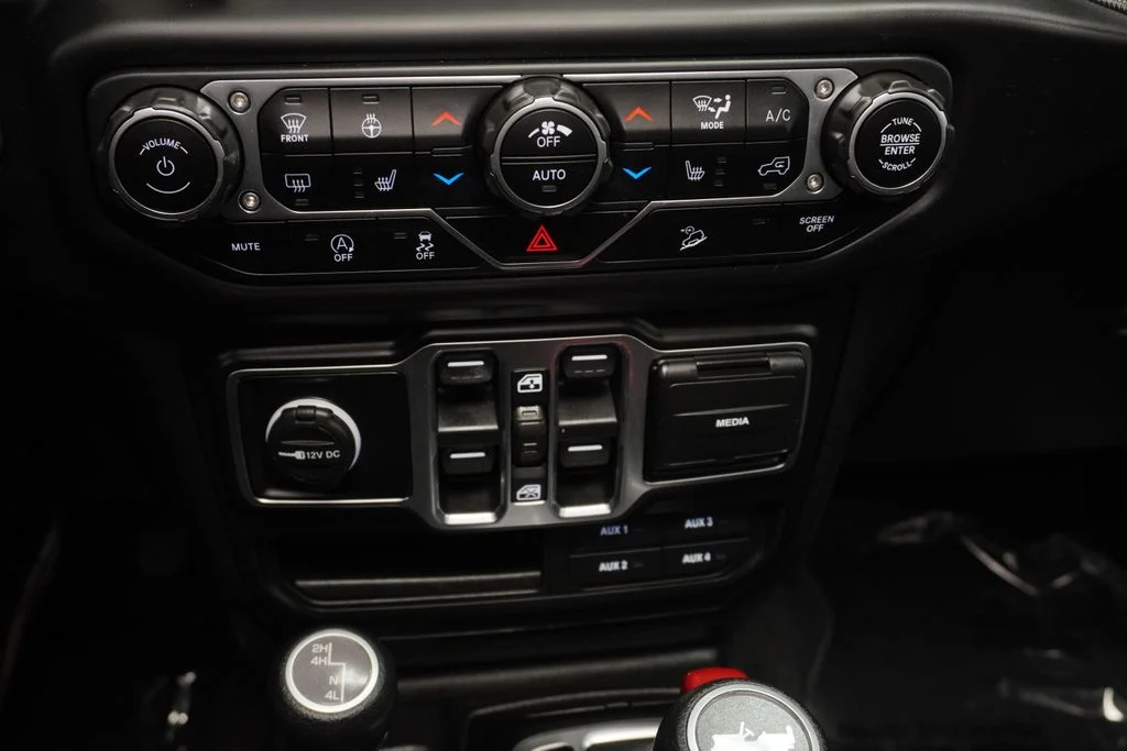 Used 2021 Black Jeep Unlimited Sport S image 35