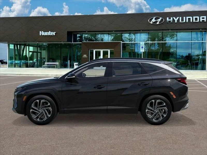 Used 2026 Phantom Black Hyundai SEL image 3