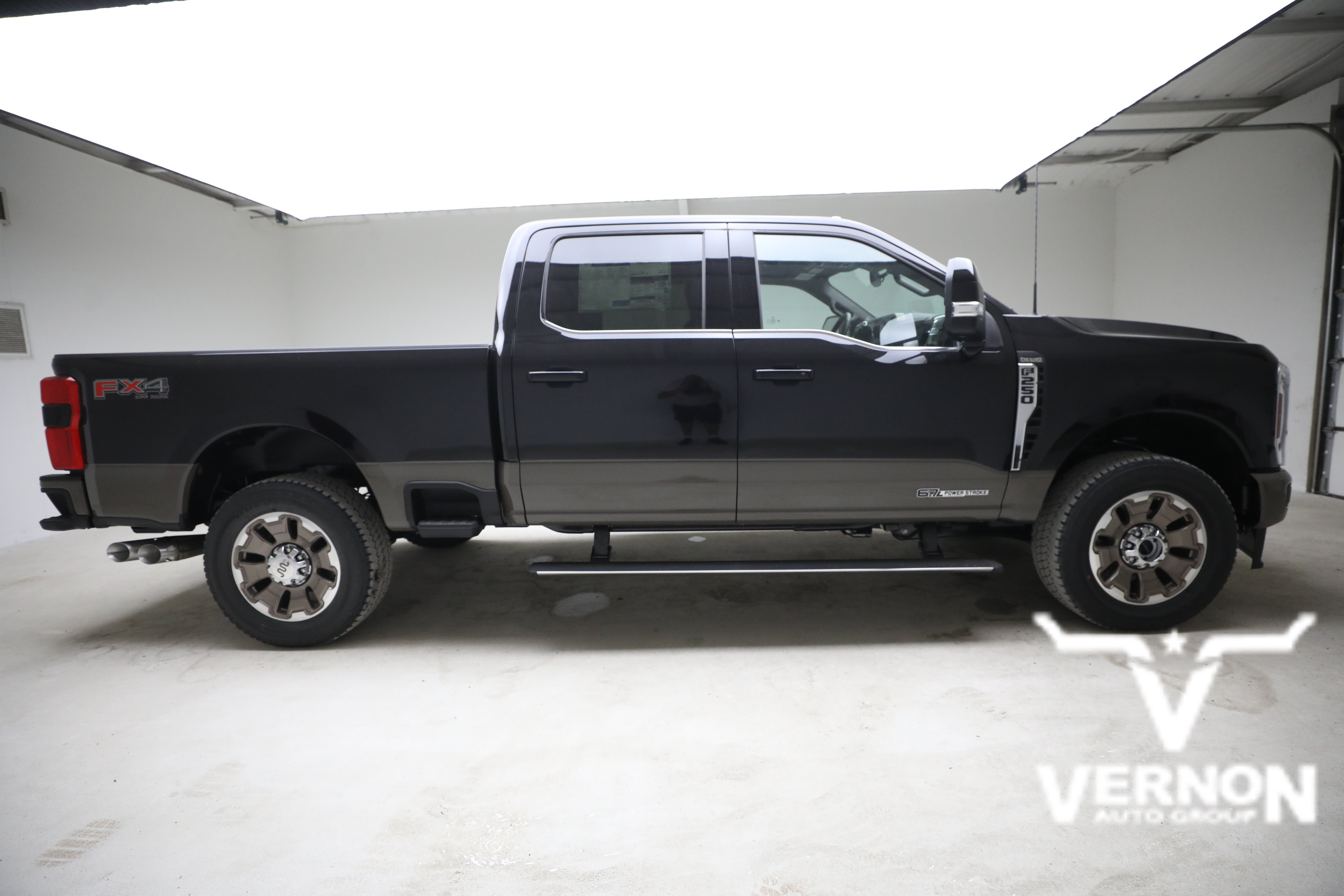 New 2026 Agate Black Metallic Ford  image 6