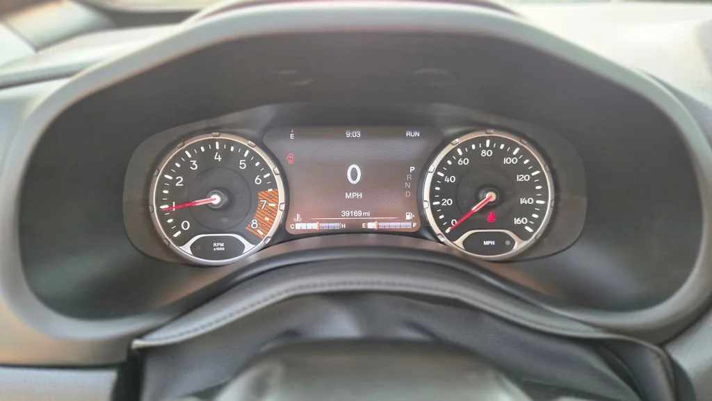 Used 2022 Gray Jeep Limited image 15