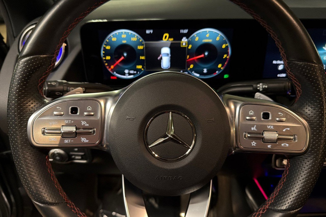 Used 2023 Mountain Grey Metallic Mercedes-Benz GLA 250 image 22
