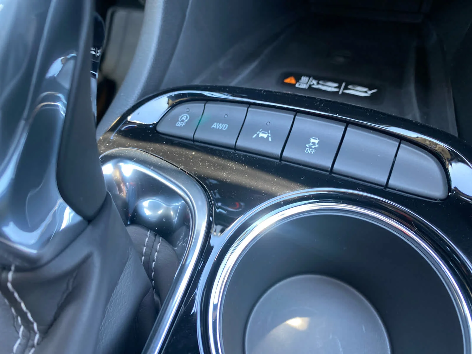 New 2026 Summit White Buick Sport Touring image 18