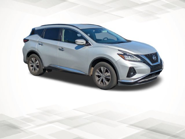 Used 2021 Silver Nissan SV image 2