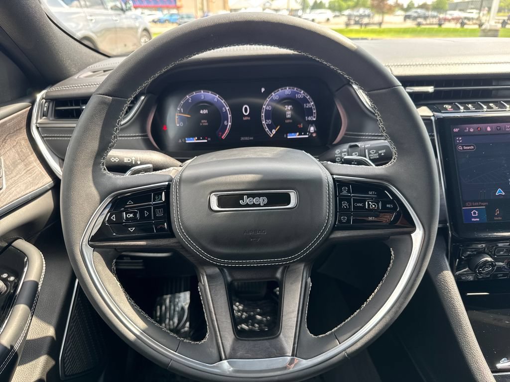 2023 Jeep Grand Cherokee Overland - Photo 21