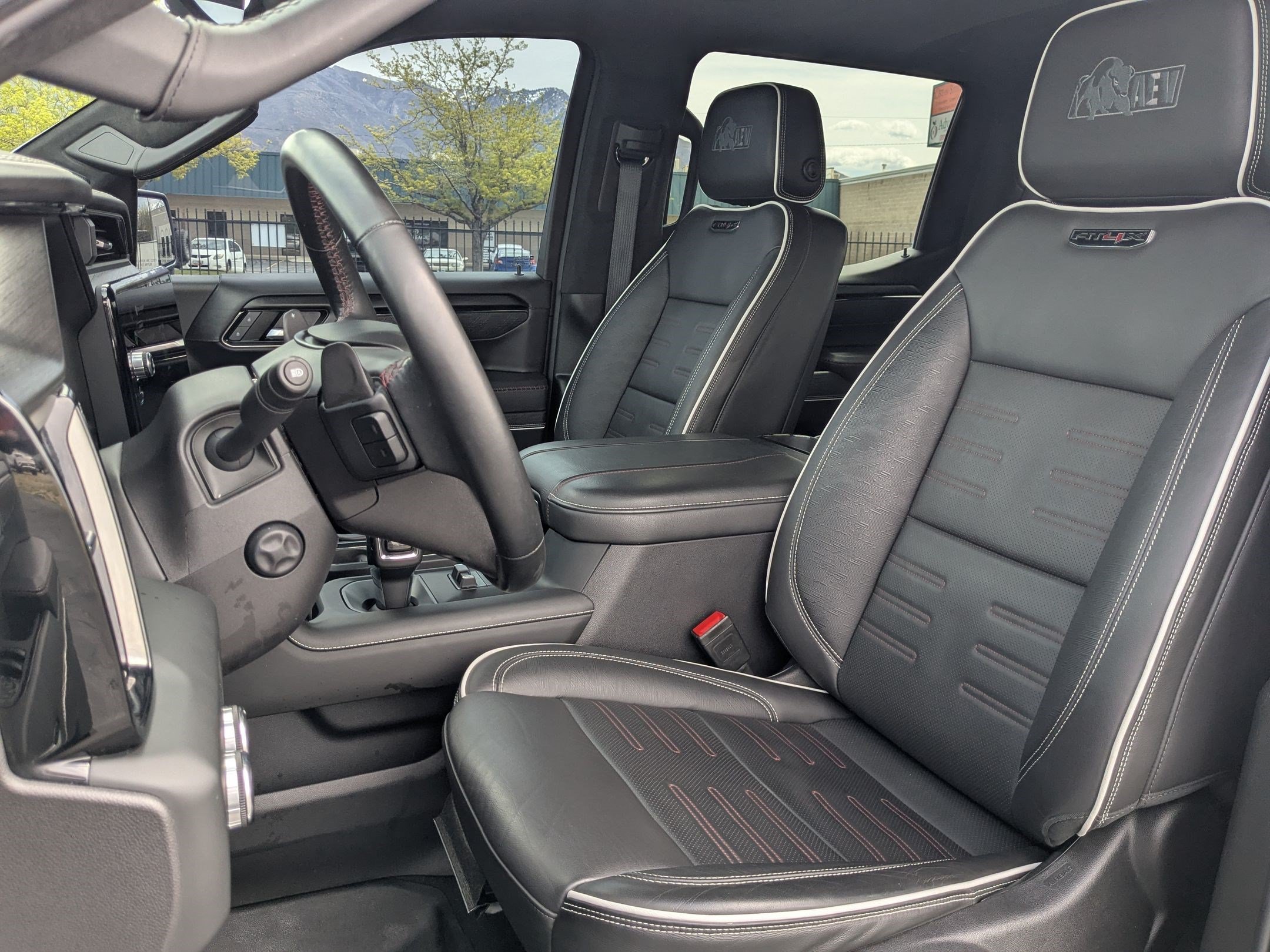 Used 2024 Summit White GMC AT4X image 27