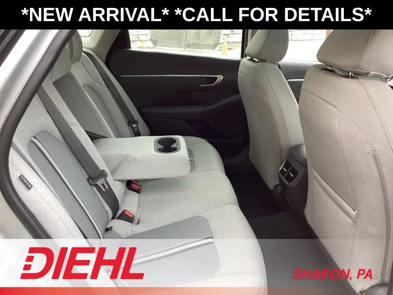 Used 2021 Silver Hyundai SEL image 14