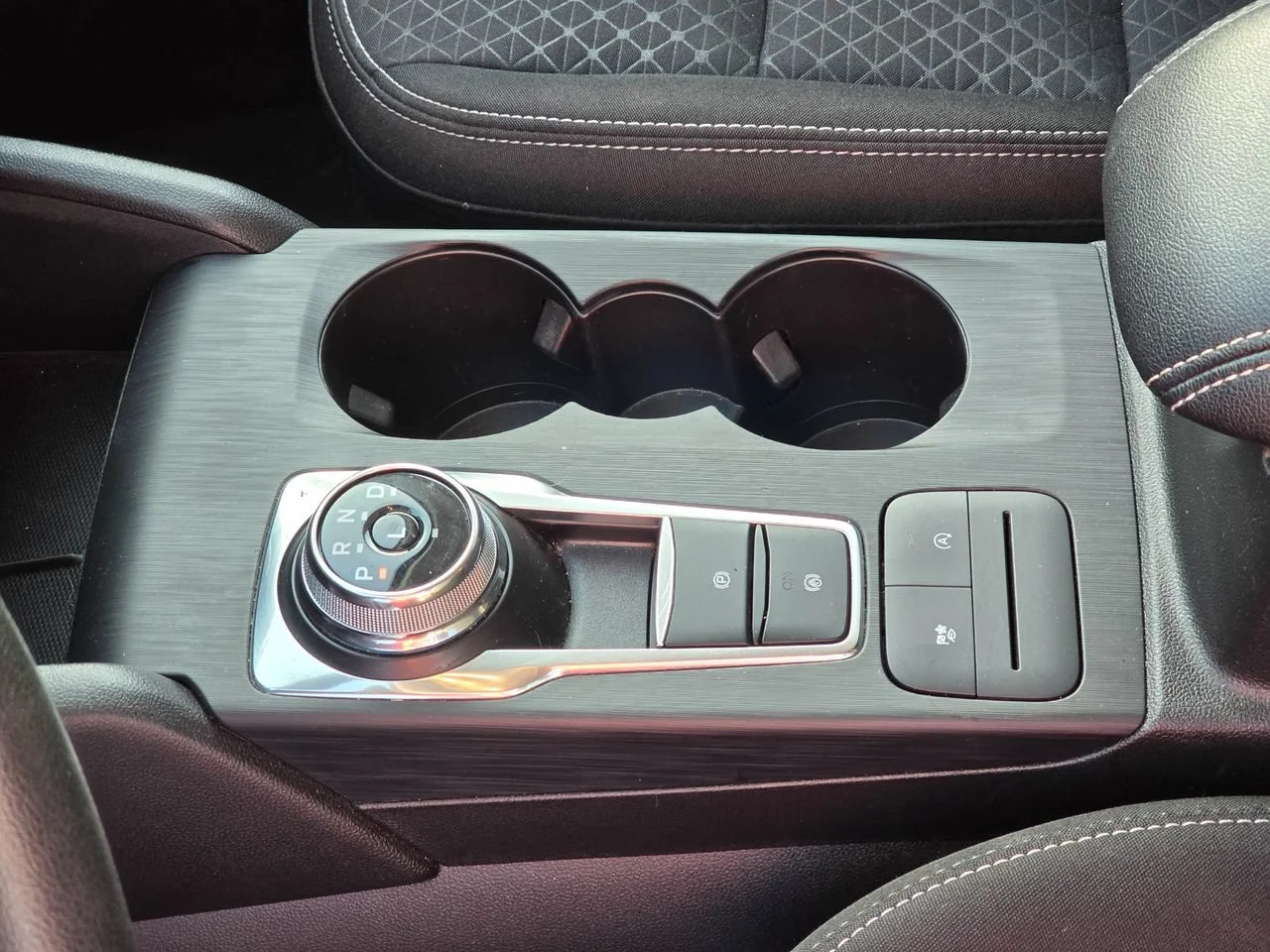 Used 2025  Ford Active image 10