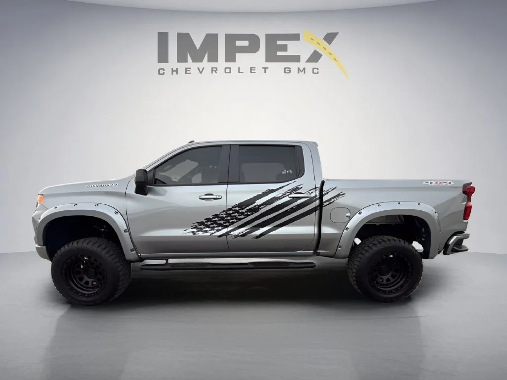 Used 2026 Gray Chevrolet RST image 2