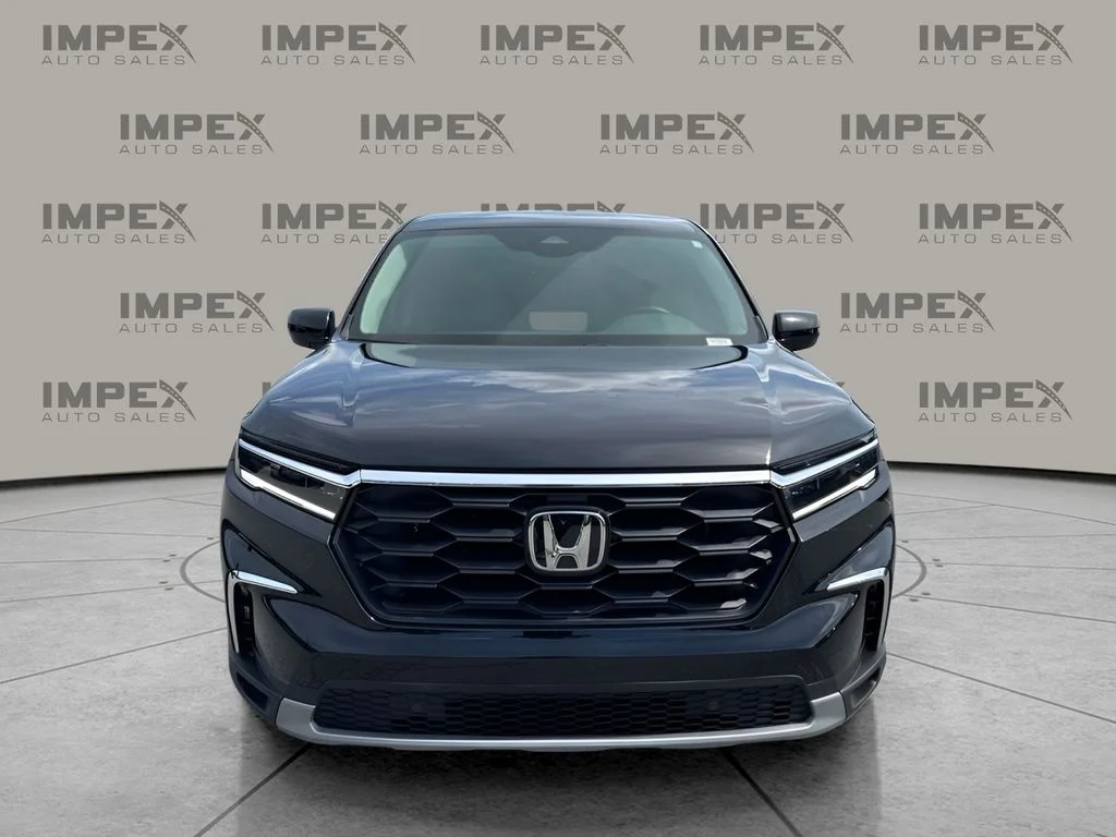 Used 2025 Black Honda EX-L image 8