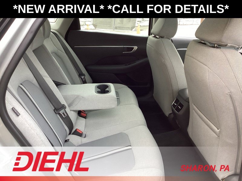 Used 2021 Silver Hyundai SEL image 14
