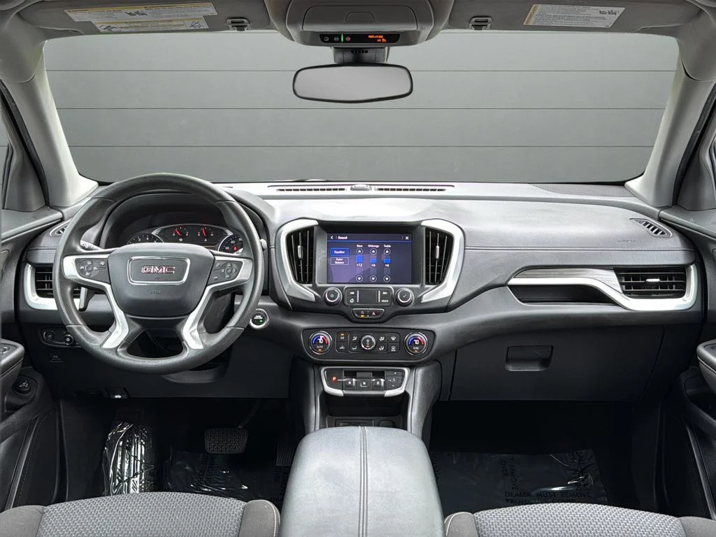 Used 2023 Silver GMC SLE image 12
