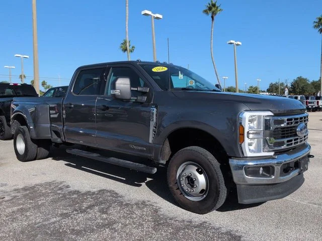 Certified Used 2026 Gray Metallic Ford XLT image 2