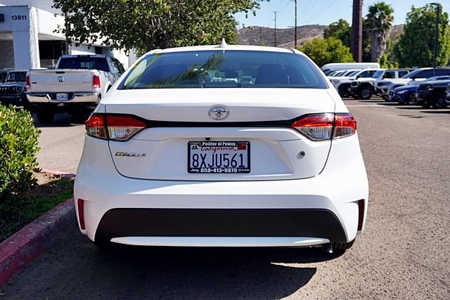 Used 2021 White Toyota L image 8