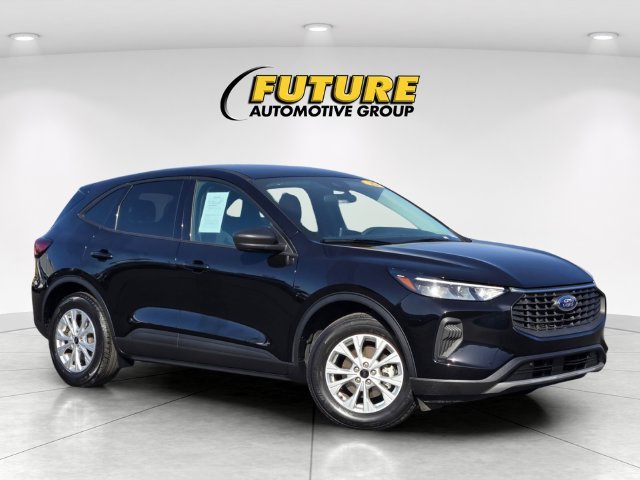 Used 2025 Black Ford Active image 1