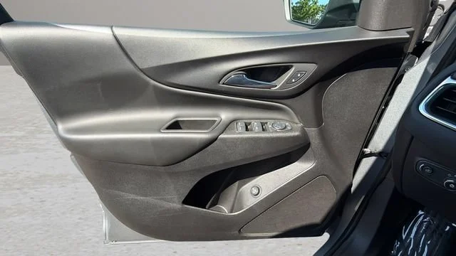 Used 2024 Sterling Gray Metallic Chevrolet LT image 17