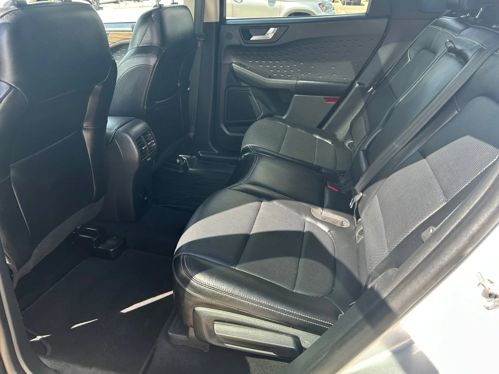 Used 2020 SILVER Ford TITANIUM HYBRID AWD image 19