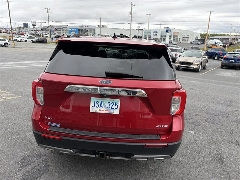 Used 2022 Red Ford XLT image 13
