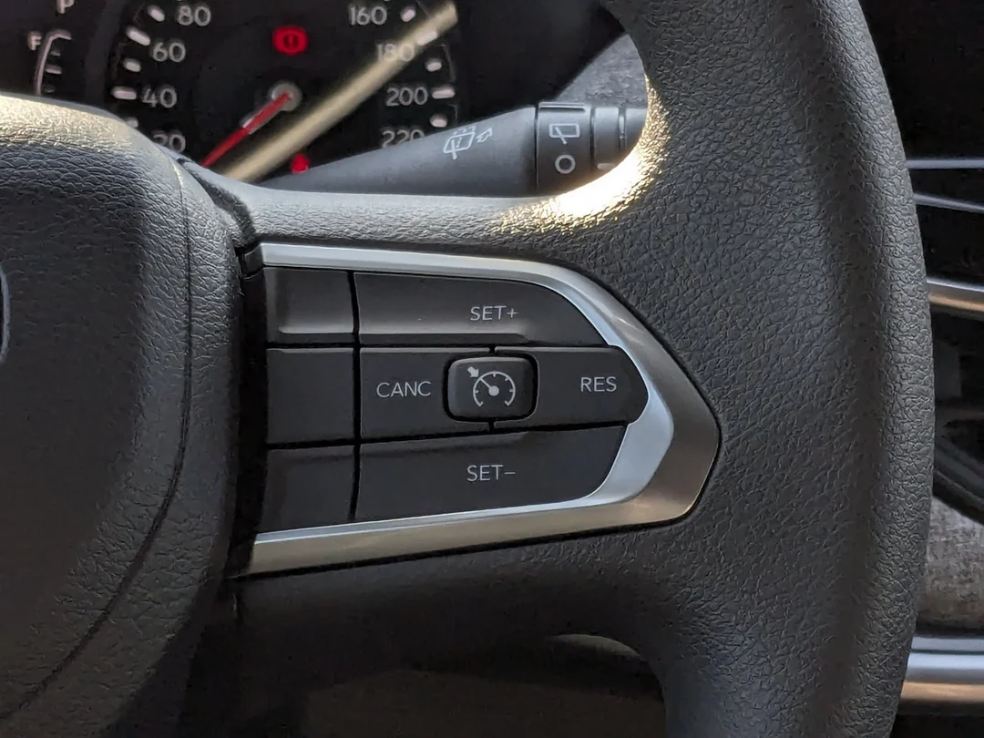 New 2025 White Jeep Sport - - 4X4 - 4.99% O.A.C - Heated Seats & More! image 17