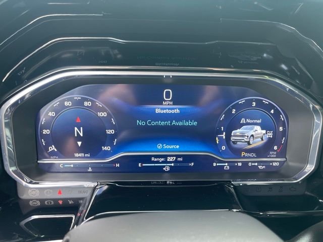 Used 2023 Sterling Gray Metallic Chevrolet LT image 16