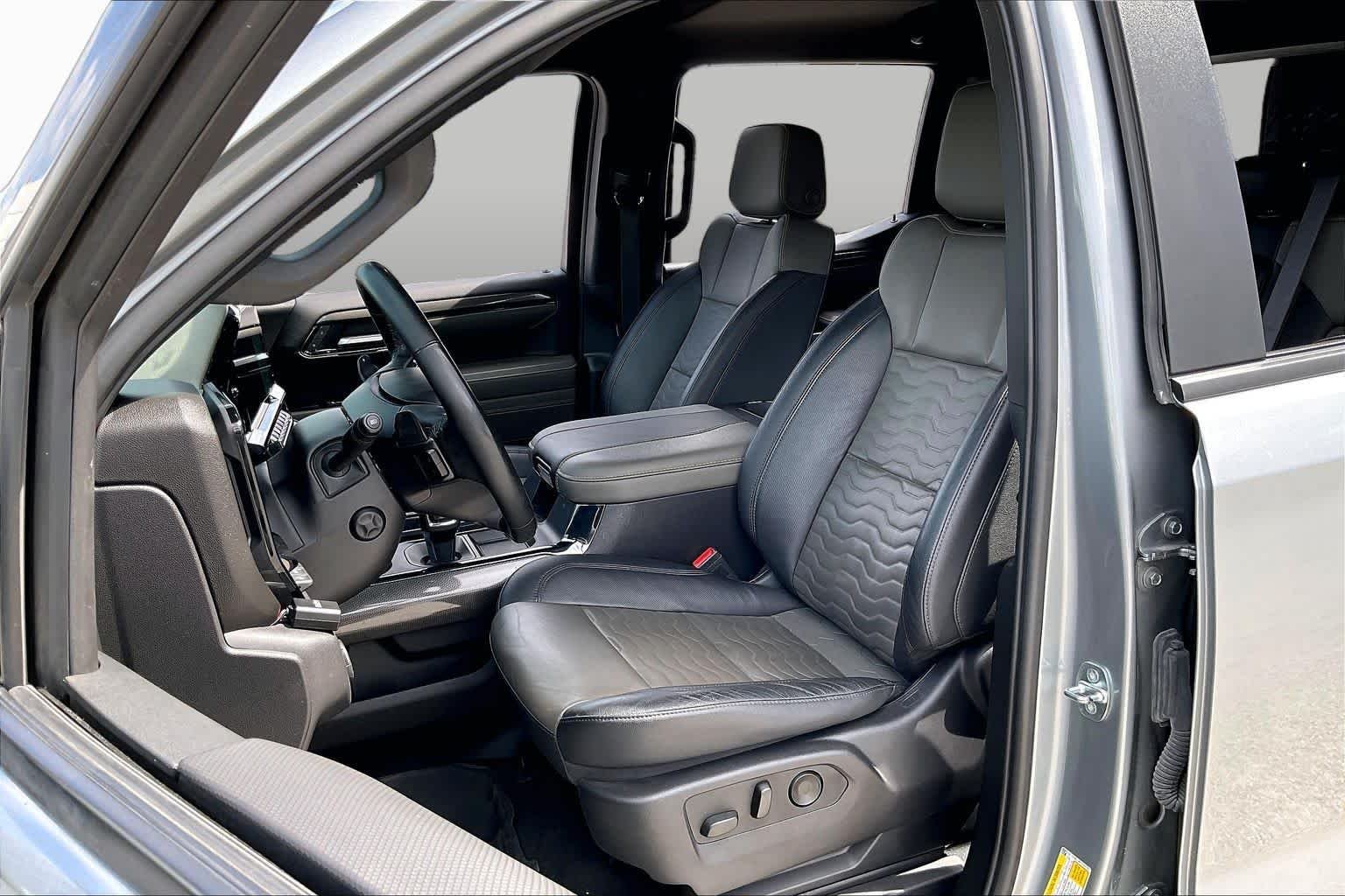 Used 2023 STERLING GRAY METALLIC Chevrolet ZR2 image 8