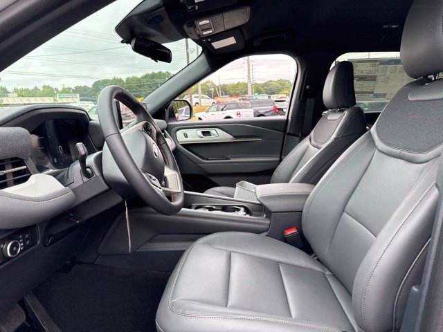 New 2027 Avalanche Gray Ford Active image 65
