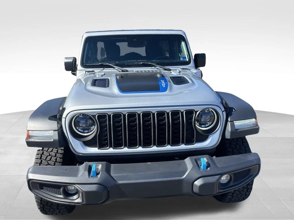 Used 2024 Silver Jeep Rubicon 4xe image 10