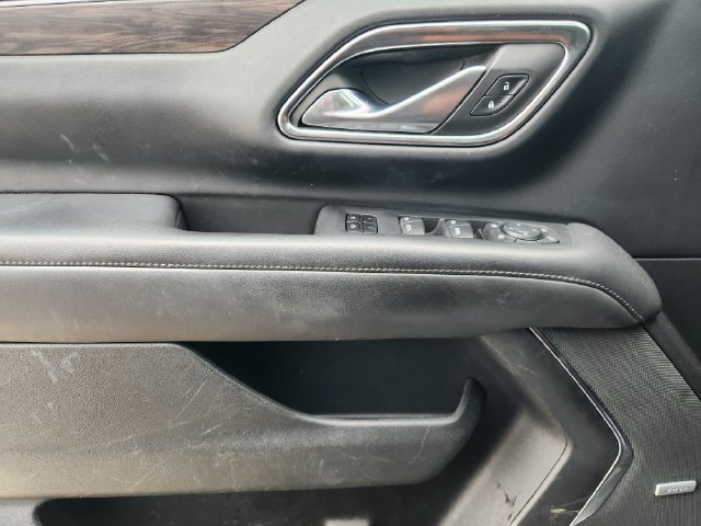 2022 Chevrolet Suburban Z71 - Photo 21