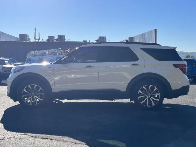 Used 2022 White Ford ST-Line image 7