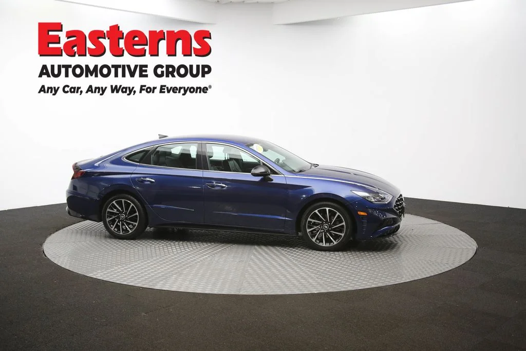 Used 2020 Blue Hyundai SEL Plus image 44