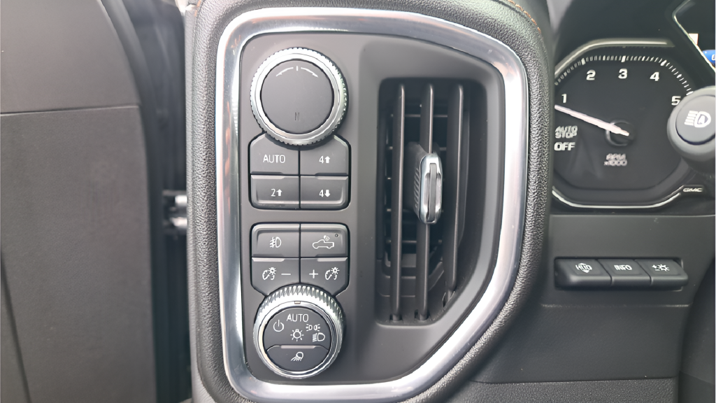 Used 2019 Gray GMC AT4 image 25