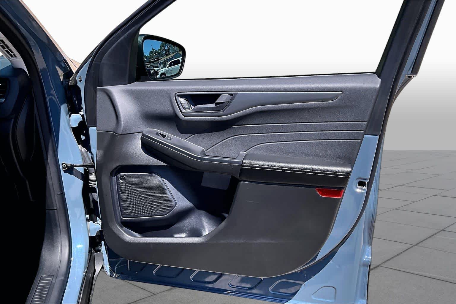 Used 2024 Vapor Blue Metallic Ford Active image 23