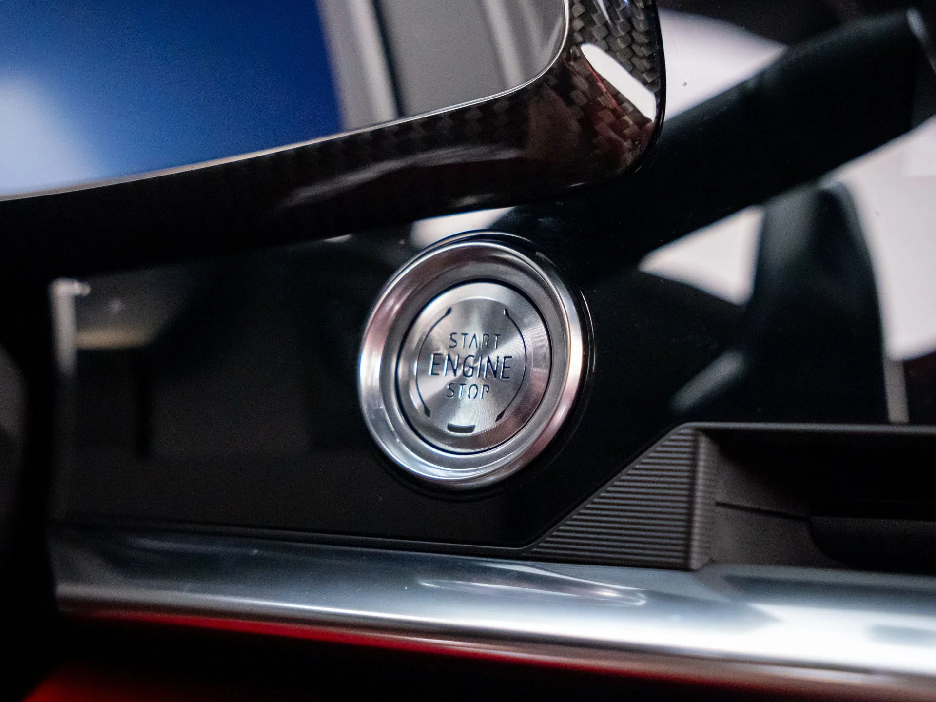 Used 2020 White Chevrolet Stingray image 18