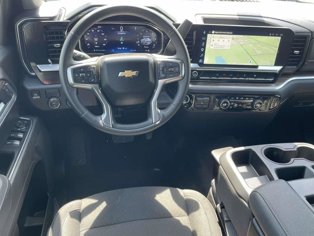 Used 2026 Black Chevrolet LT image 7